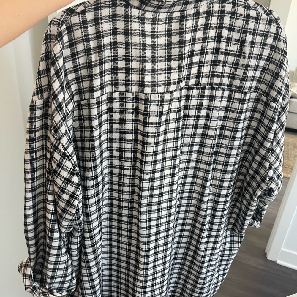Black and white Missguided flannel size US 12